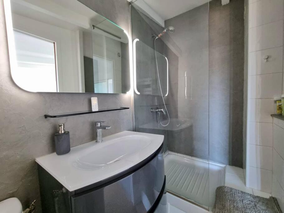 Triplex Les Cordeliers - Climatisation Apartment Aix-en-Provence Exterior foto
